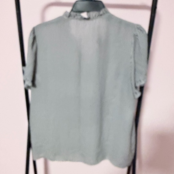 Tahari Black and White Striped Women's Blouse L - Picture 7 of 7